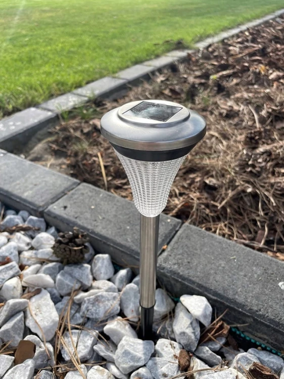 6x Lampa solarna LED ogrodowa wbijana słupek latarenka