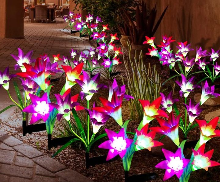 Lampa solarna LED ogrodowa wbijana KWIAT LILII LILIE SuperLED